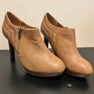 Impo, Trinity Heeled Booties - 8M